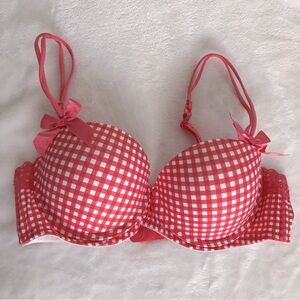 La Vie En Rose Push-up Strapless Bra NWOT